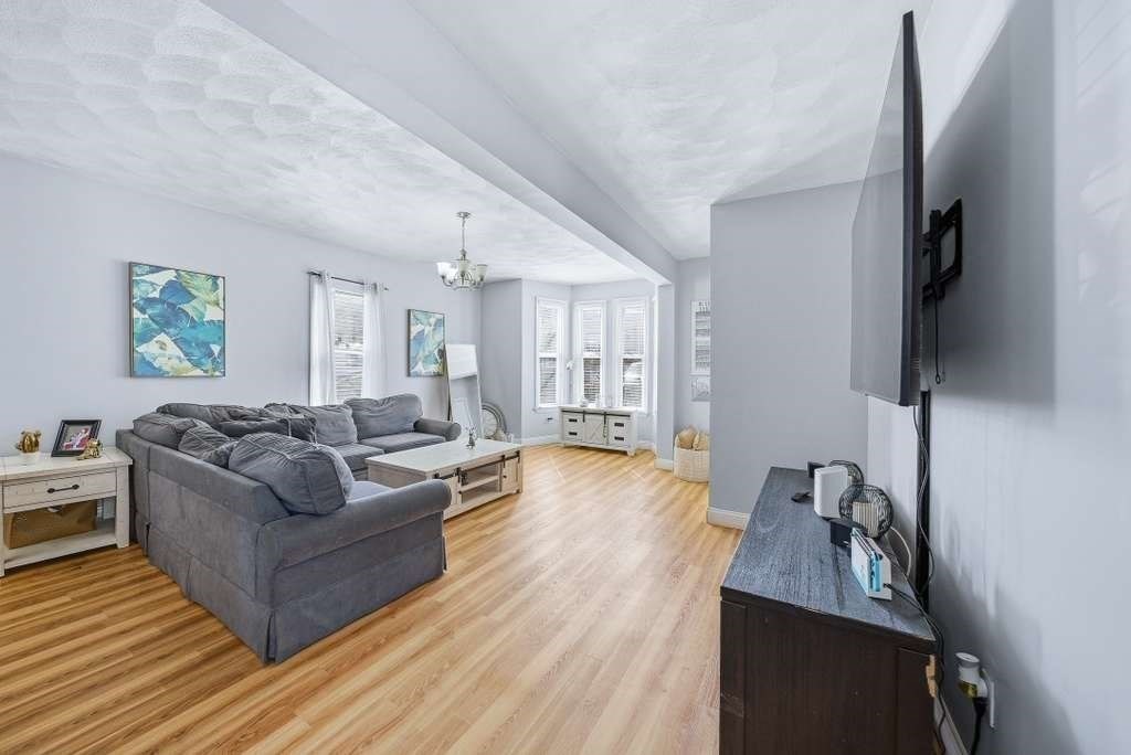 8 Gates Street Lowell, MA 01851 - Photo 6 of 37