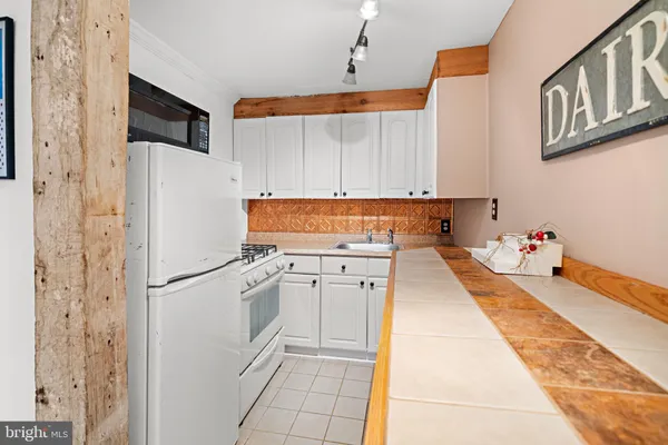$1,550,000 | 19 Memel Drive, Thornton, PA 19373