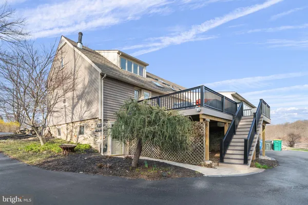 $1,550,000 | 19 Memel Drive, Thornton, PA 19373