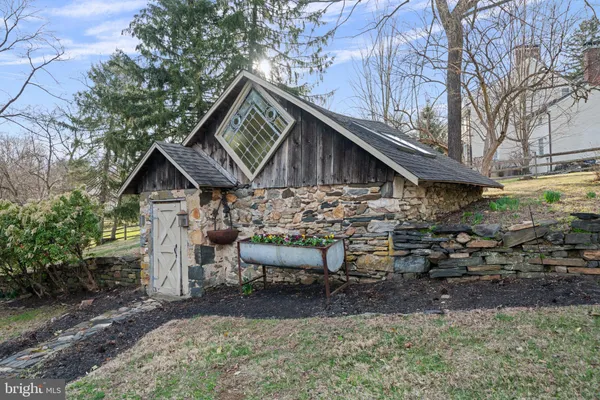$1,550,000 | 19 Memel Drive, Thornton, PA 19373
