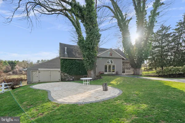 $1,550,000 | 19 Memel Drive, Thornton, PA 19373