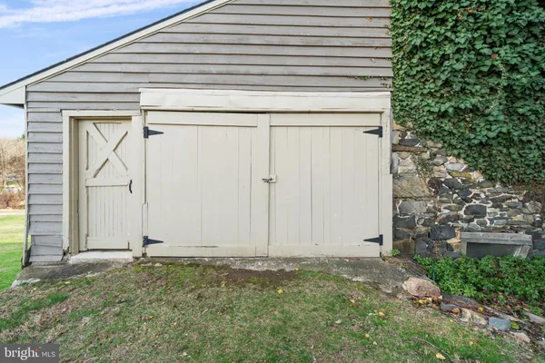 $1,550,000 | 19 Memel Drive, Thornton, PA 19373