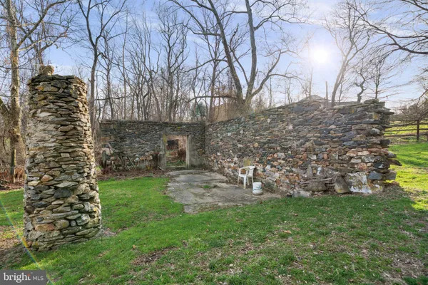$1,550,000 | 19 Memel Drive, Thornton, PA 19373