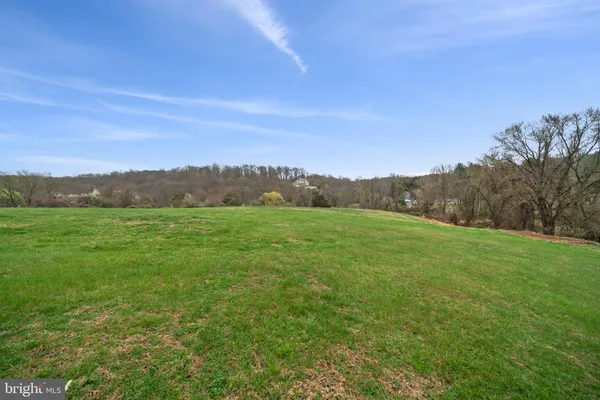 $1,550,000 | 19 Memel Drive, Thornton, PA 19373