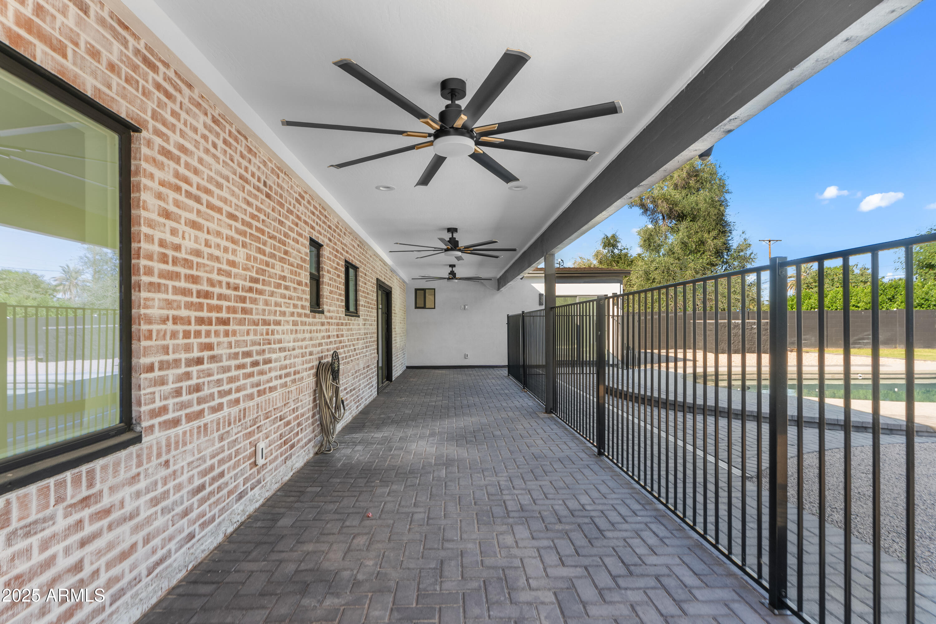 2502 East Whitton Avenue Phoenix, AZ 85016 - Photo 30 of 34 a view of a porch