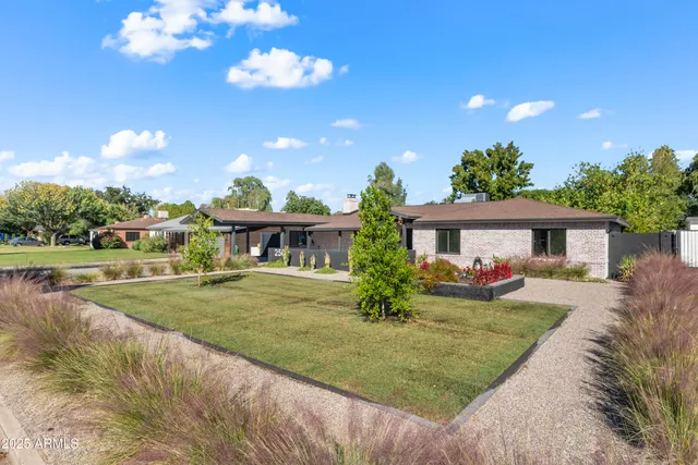 a view of a house with porch