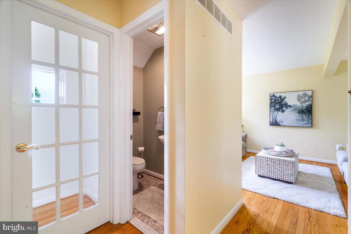 7506 Rockwood Road Frederick, MD 21702 - Photo 11 of 23 Main level half bath