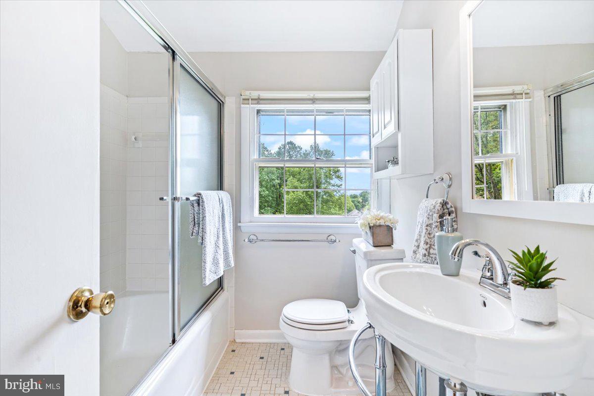 7506 Rockwood Road Frederick, MD 21702 - Photo 21 of 23 2nd full bath