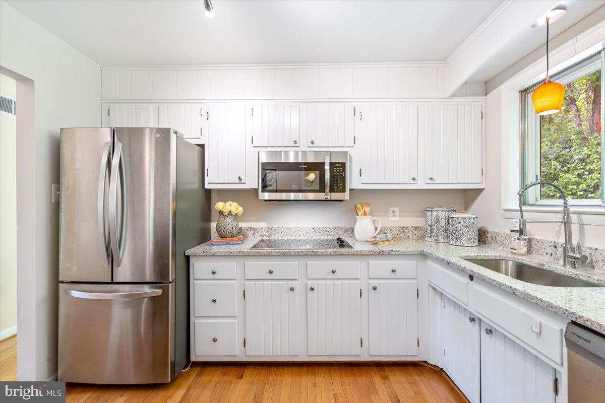 7506 Rockwood Road Frederick, MD 21702 - Photo 9 of 23 New Granite Counter Tops