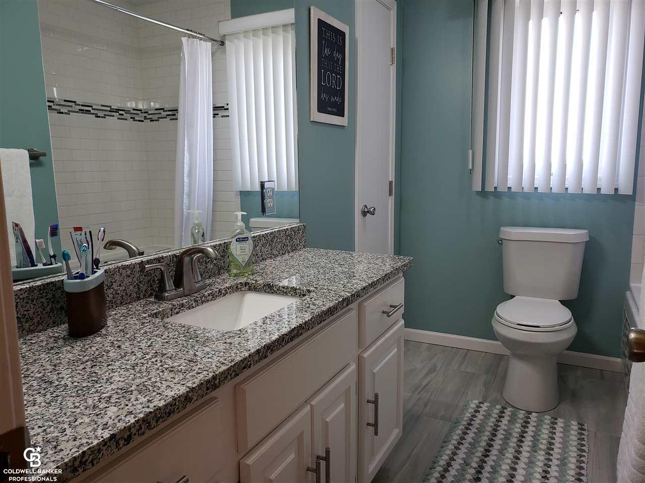 10944 Gilbert Road Memphis, MI 48041 - Photo 27 of 48 Full bath