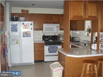 1046 Rafter Road Norristown, PA 19403 - Photo 3 of 11 Gallery Image 3