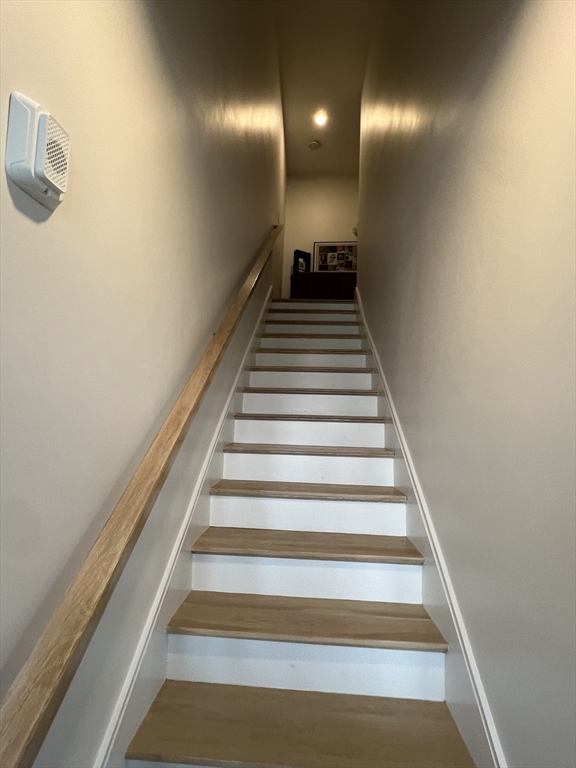 1950 Washington Street, Unit 5C Boston, MA 02118 - Photo 11 of 11 a view of entryway