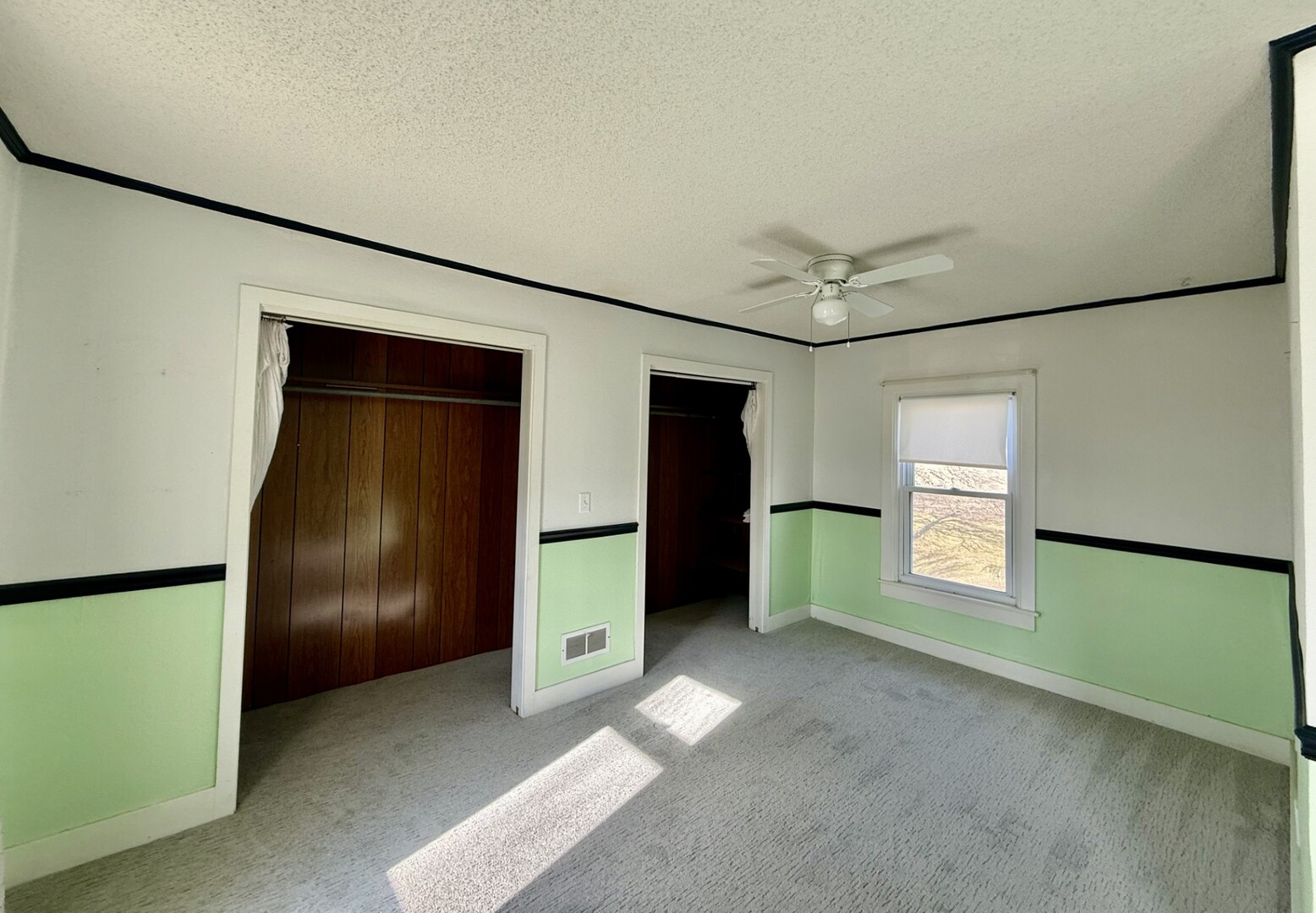 2932 Highway 17 Galva, IL 61434 - Photo 40 of 51 an empty room with windows and closet