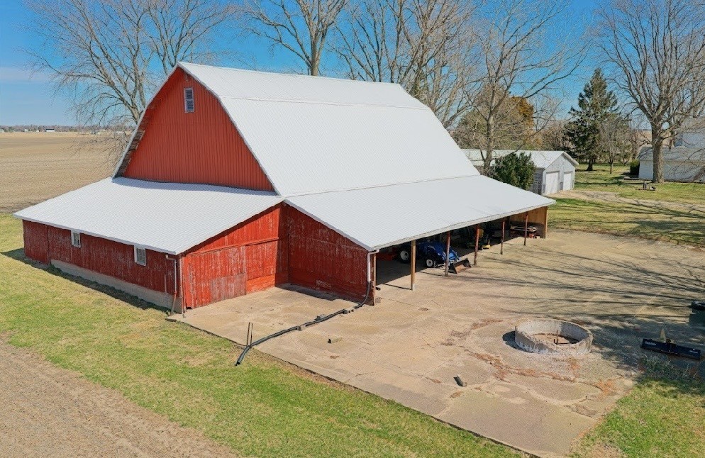 2932 Highway 17 Galva, IL 61434 - Photo 7 of 51