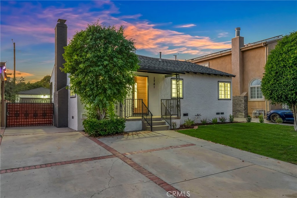 1741 North Rose Street Burbank, CA 91505 - Photo 3 of 45