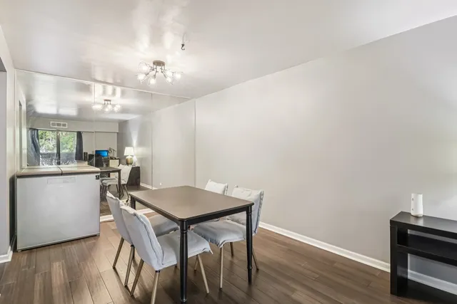 $262,900 | 1405 East Central Road, Unit 122C, Arlington Heights, IL 60005