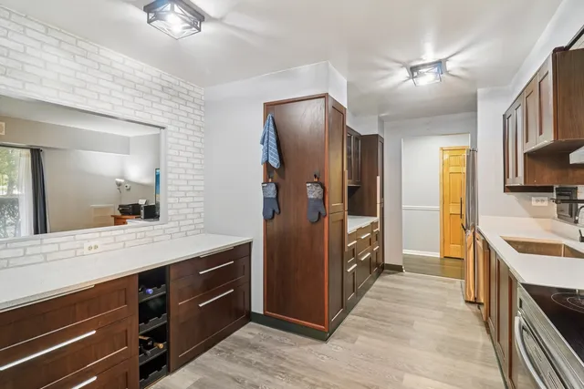 $262,900 | 1405 East Central Road, Unit 122C, Arlington Heights, IL 60005