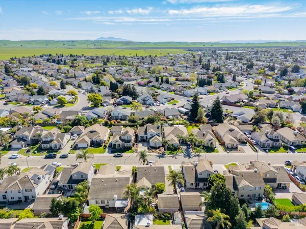 $699,999 | 1620 Hickam Circle, Suisun City, CA 94585