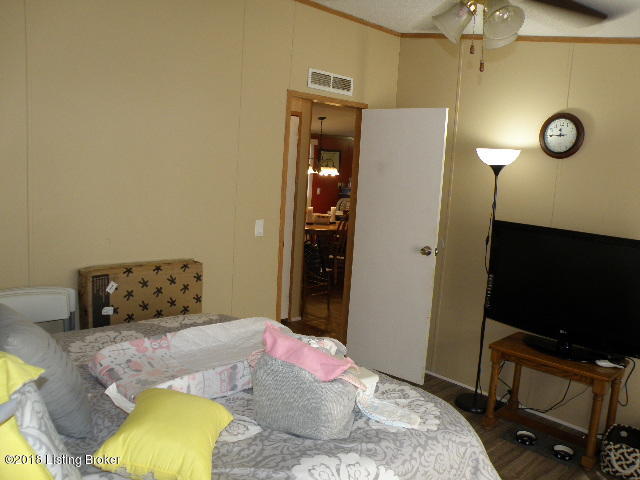75 Cedarmore Road Bagdad, KY 40003 - Photo 13 of 32 P3190009