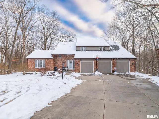 $475,000 | 12052 North Hickory Grove Road, Dunlap, IL 61525