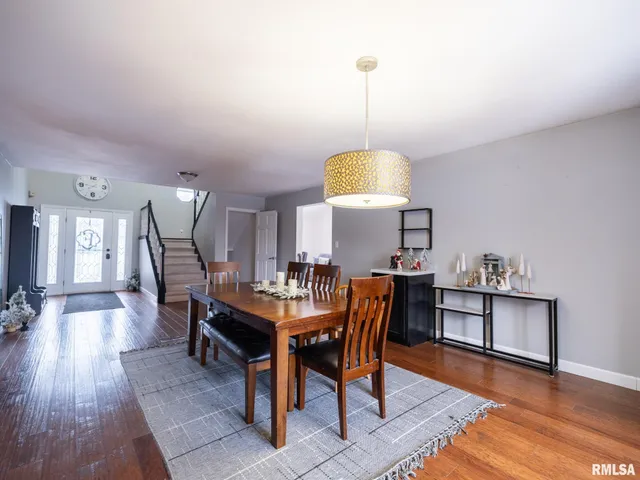 $475,000 | 12052 North Hickory Grove Road, Dunlap, IL 61525