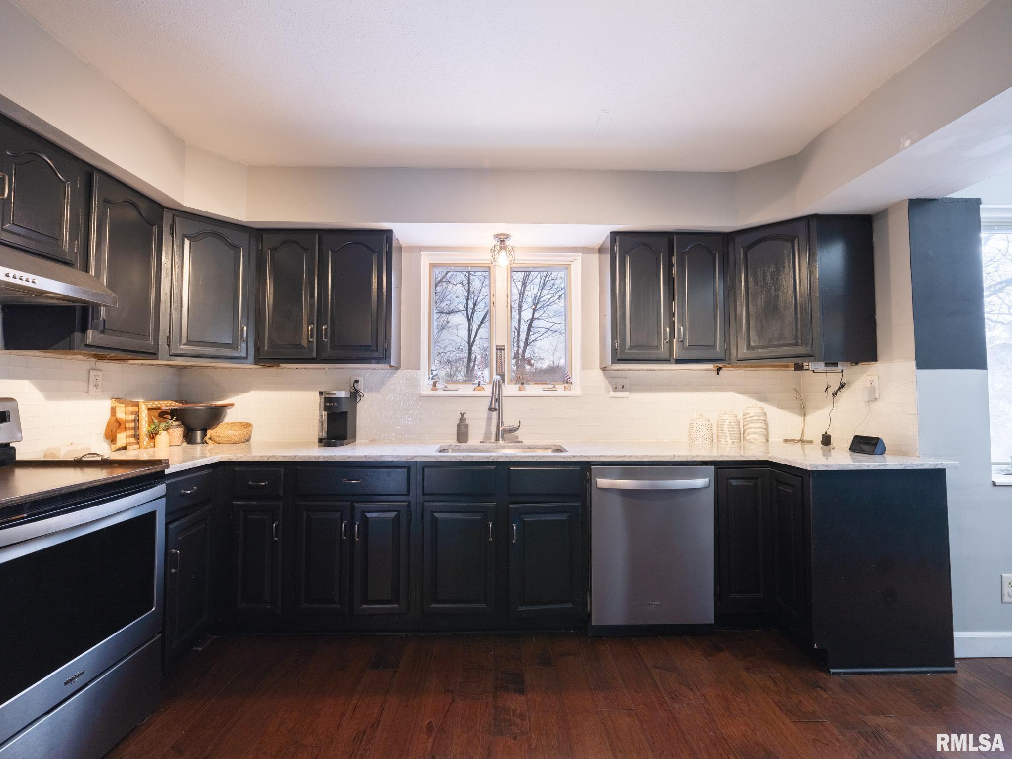 12052 North Hickory Grove Road Dunlap, IL 61525 - Photo 19 of 89