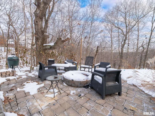 $475,000 | 12052 North Hickory Grove Road, Dunlap, IL 61525