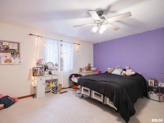 $475,000 | 12052 North Hickory Grove Road, Dunlap, IL 61525