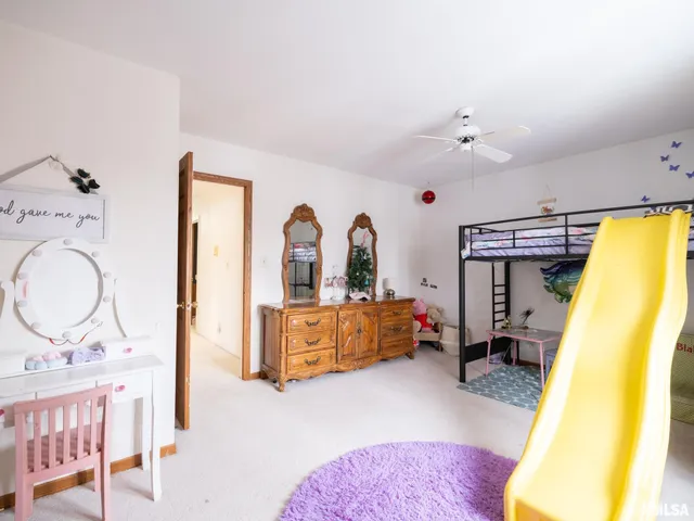 $475,000 | 12052 North Hickory Grove Road, Dunlap, IL 61525