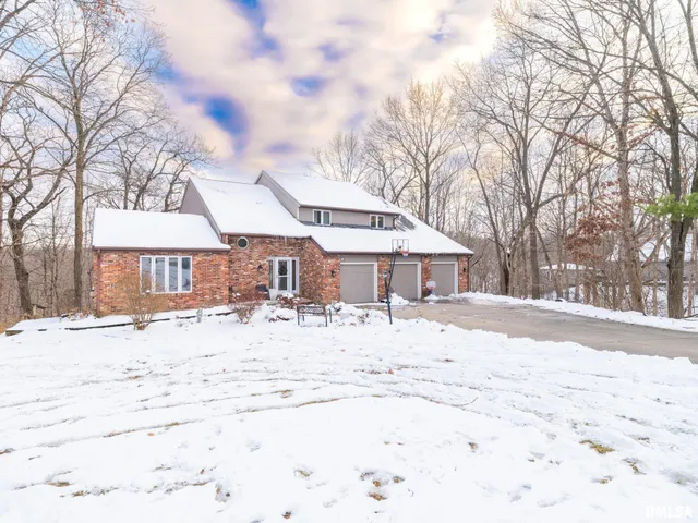$475,000 | 12052 North Hickory Grove Road, Dunlap, IL 61525