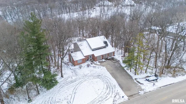 $475,000 | 12052 North Hickory Grove Road, Dunlap, IL 61525