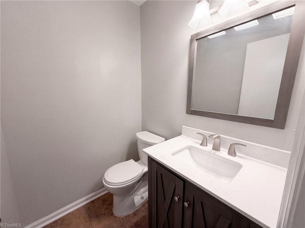 2219 Shadow Valley Road, Unit E High Point, NC 27265 - Photo 13 of 16 Gallery Image 13