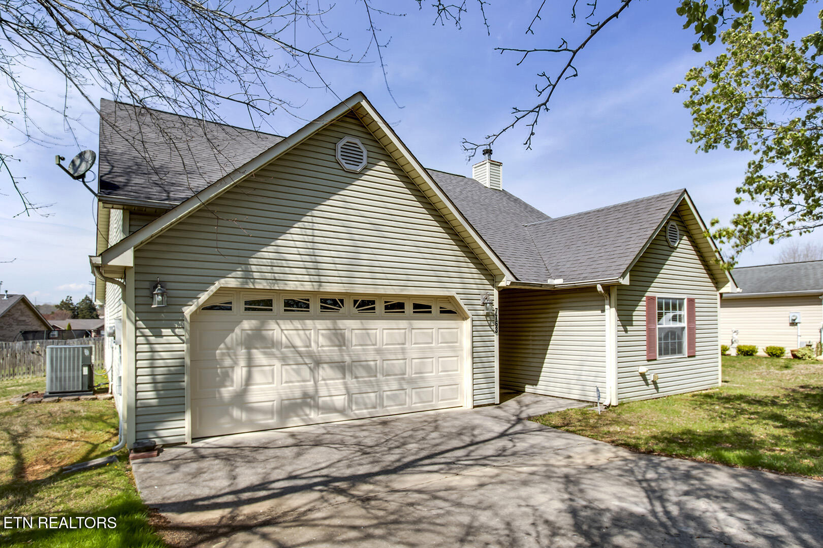 7763 Applecross Road Corryton, TN 37721 - Photo 2 of 38 02_ApplecrossRoad_7763_FrontLeft