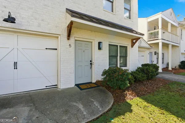 $308,000 | 230 West Avenue, Unit 5, Carrollton, GA 30117