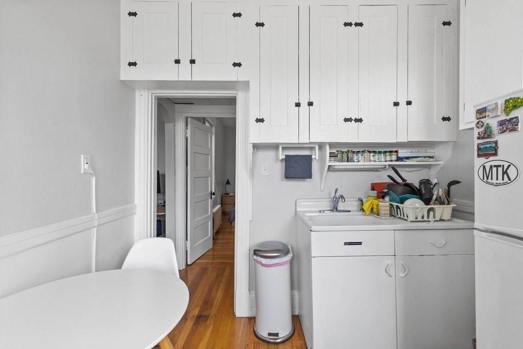 70 Phillips Street, Unit 8 Boston, MA 02114 - Photo 4 of 11