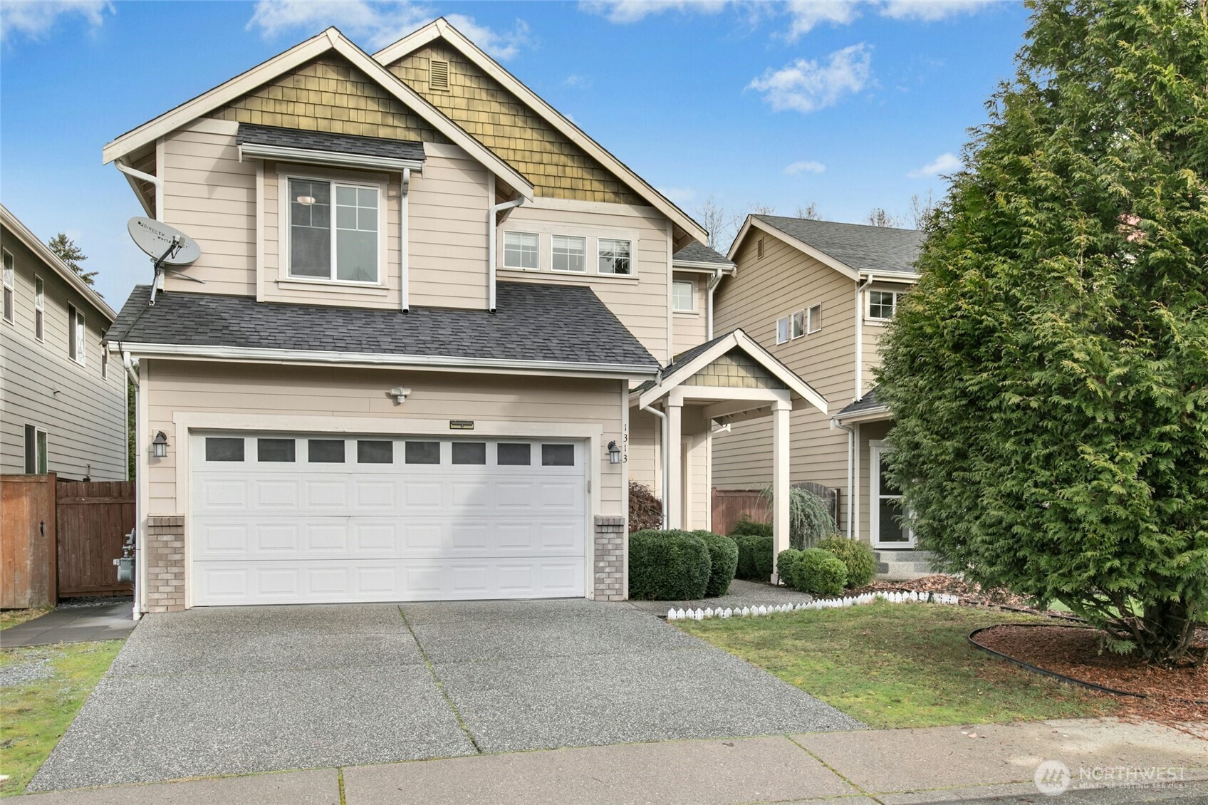 1313 173 Place Southeast Bothell, WA 98012 - Photo 2 of 34