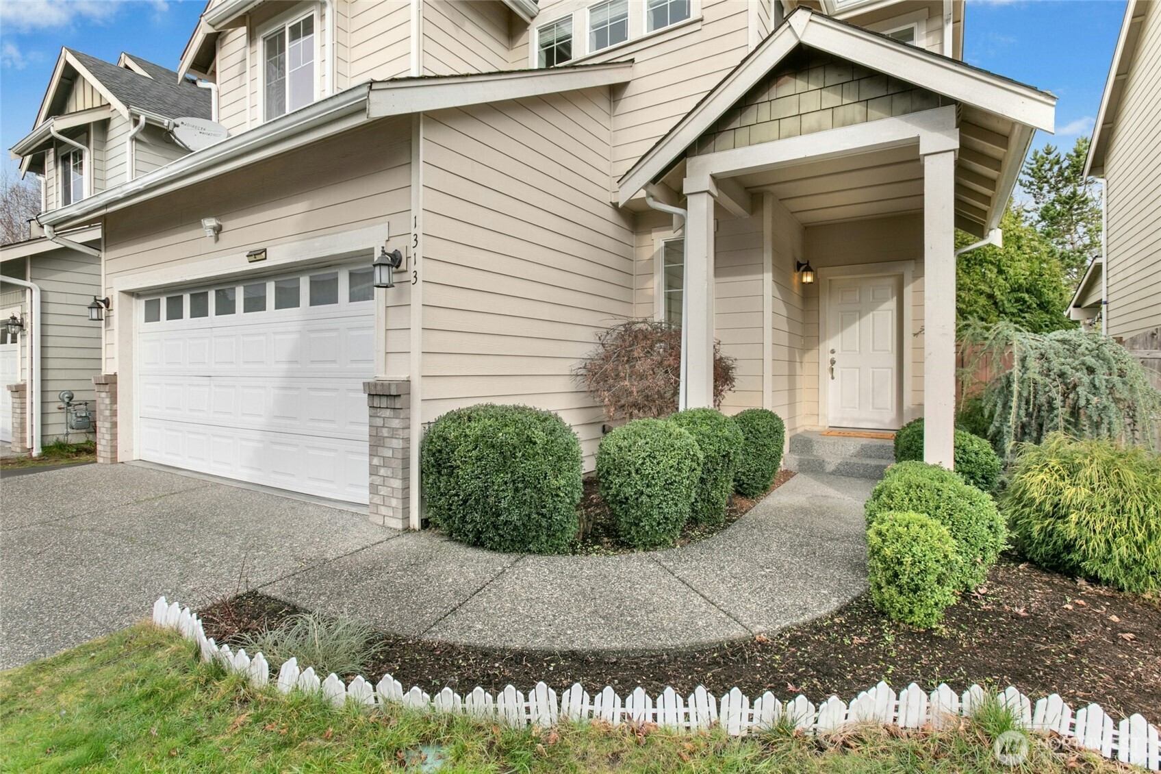 1313 173 Place Southeast Bothell, WA 98012 - Photo 3 of 34