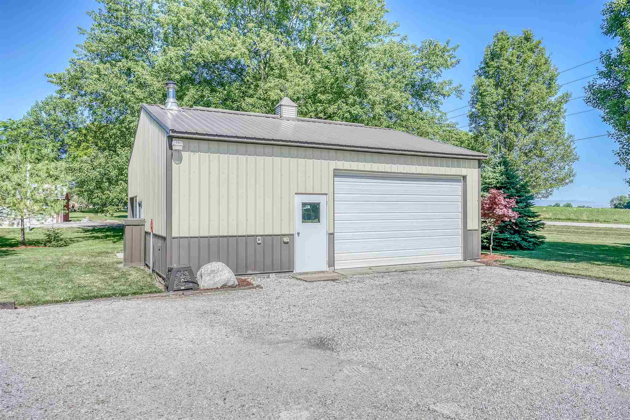 7333 Hathaway Road Churubusco, IN 46723 - Photo 2 of 35