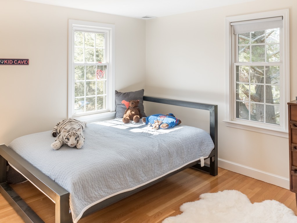 18 Old Coach Road Cohasset, MA 02025 - Photo 11 of 21 Gallery Image 11