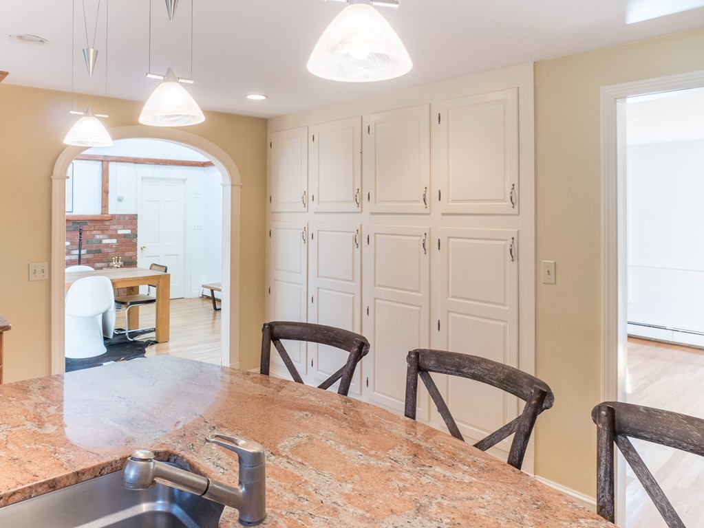 18 Old Coach Road Cohasset, MA 02025 - Photo 5 of 21 Gallery Image 5