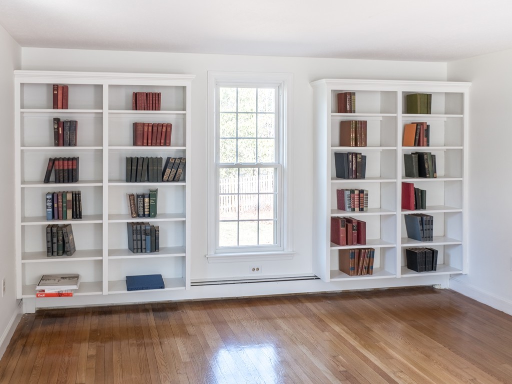 18 Old Coach Road Cohasset, MA 02025 - Photo 8 of 21 Gallery Image 8