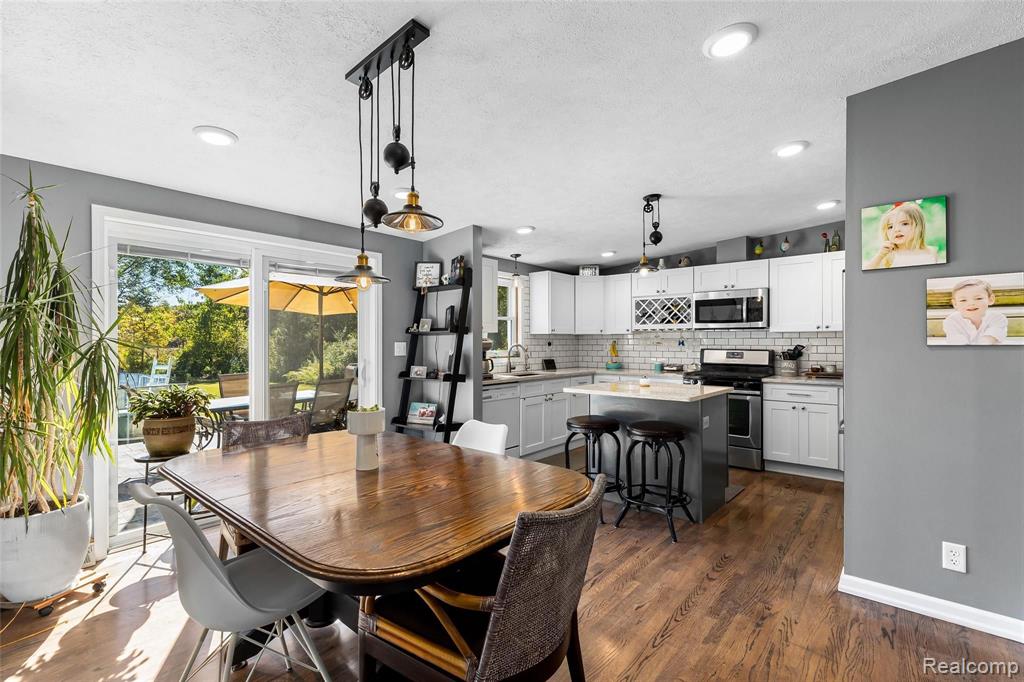 7190 Armstrong Road Howell, MI 48855 - Photo 8 of 41