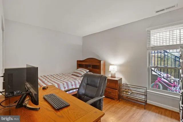 $1,900 | 405 North Beauregard Street, Unit 405, Alexandria, VA 22312