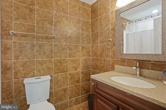 $1,900 | 405 North Beauregard Street, Unit 405, Alexandria, VA 22312