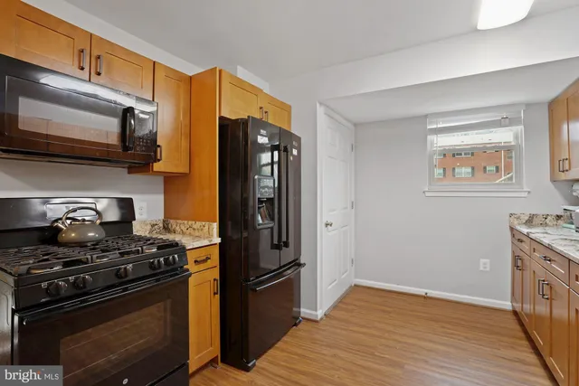 $1,900 | 405 North Beauregard Street, Unit 405, Alexandria, VA 22312