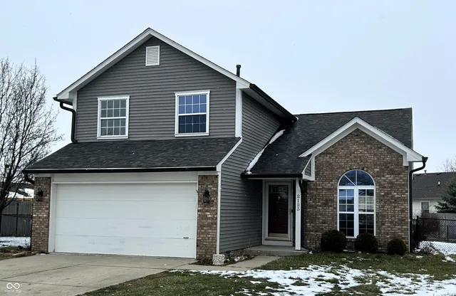 $295,000 | 2123 Candlestick Court, Lebanon, IN 46052