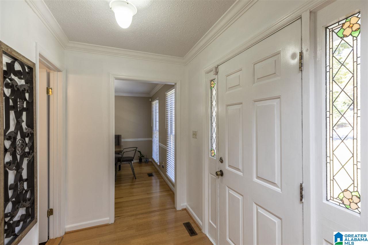 5180 Colonial Park Road Birmingham, AL 35242 - Photo 4 of 42