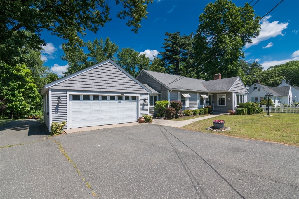 1466-1468 Page Boulevard Springfield, MA 01104 - Photo 2 of 42