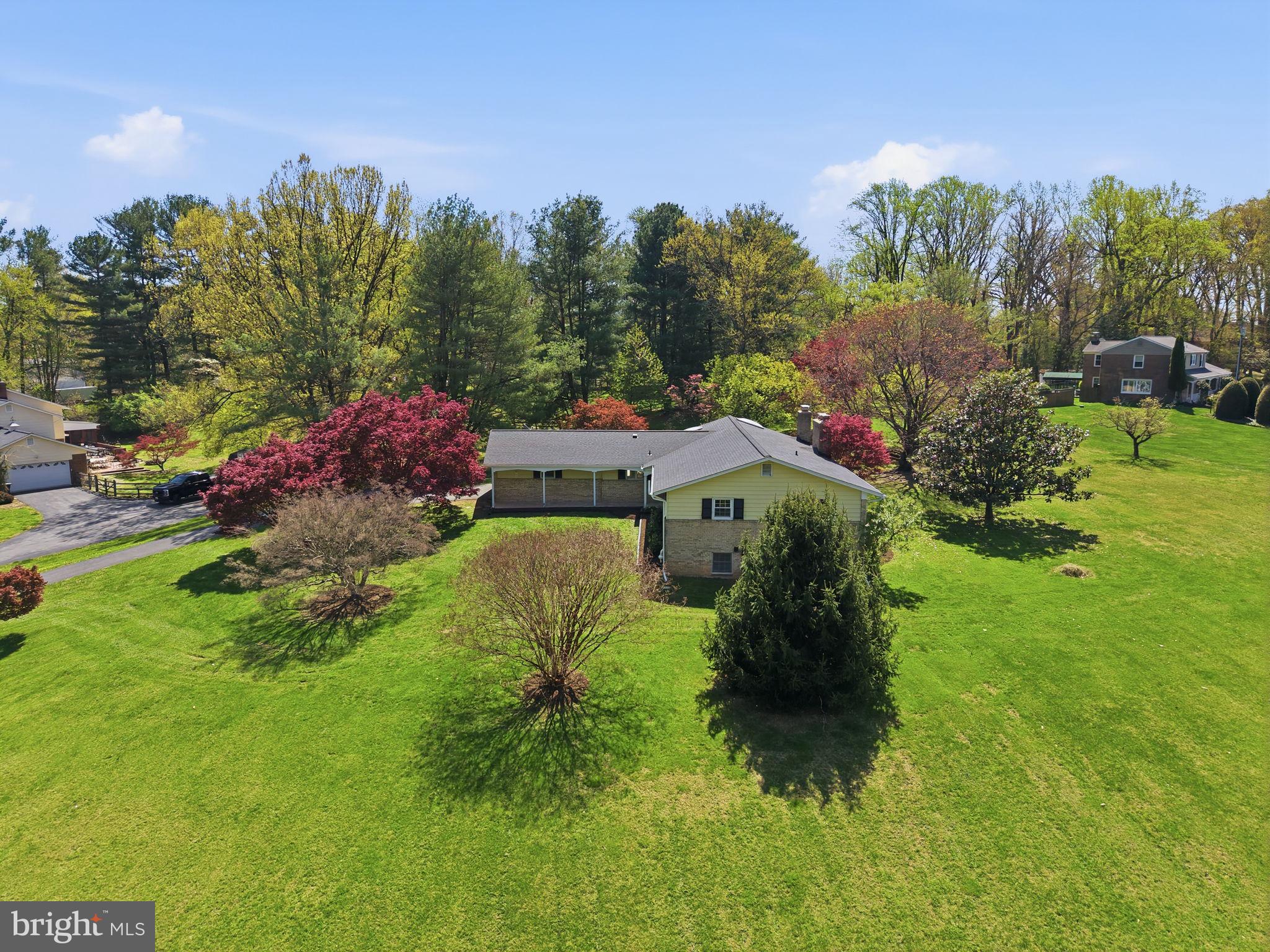 Welcome to 2015 Sondra Ct!