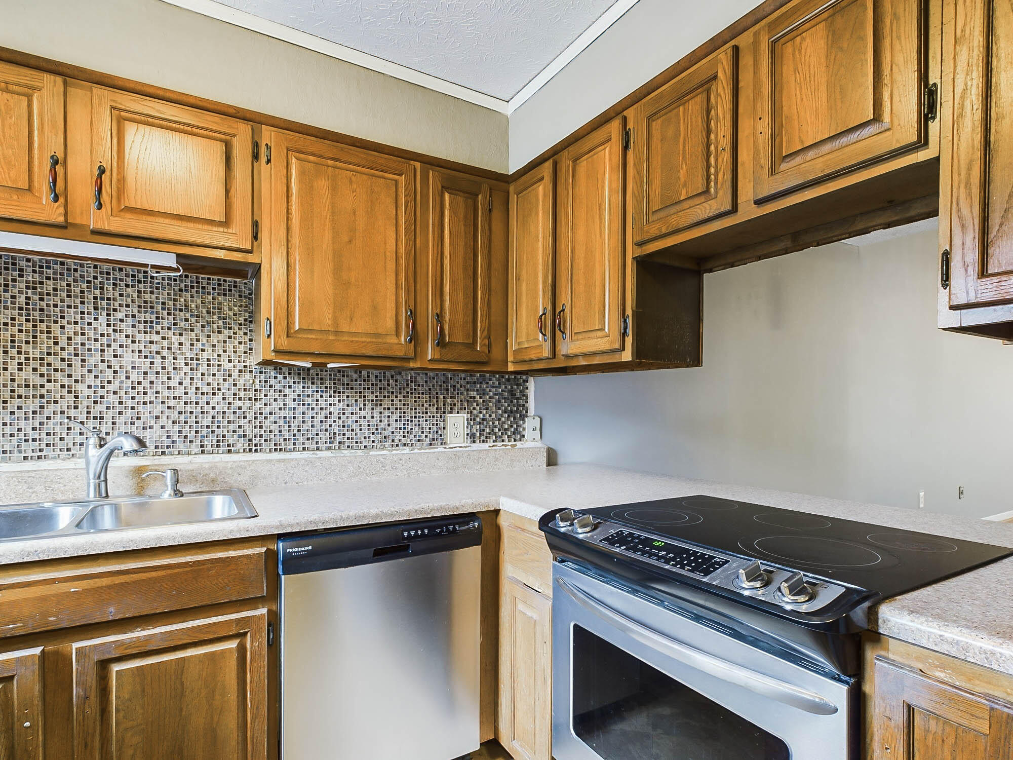 407 Ridgefields Road Kingsport, TN 37660 - Photo 7 of 32 407 Ridgefields-8